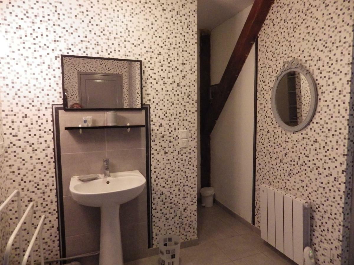 Gite 32 Rue Du Huit Mai Freneuse (Yvelines) Exterior foto